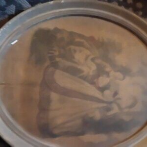 Hatbox painting
